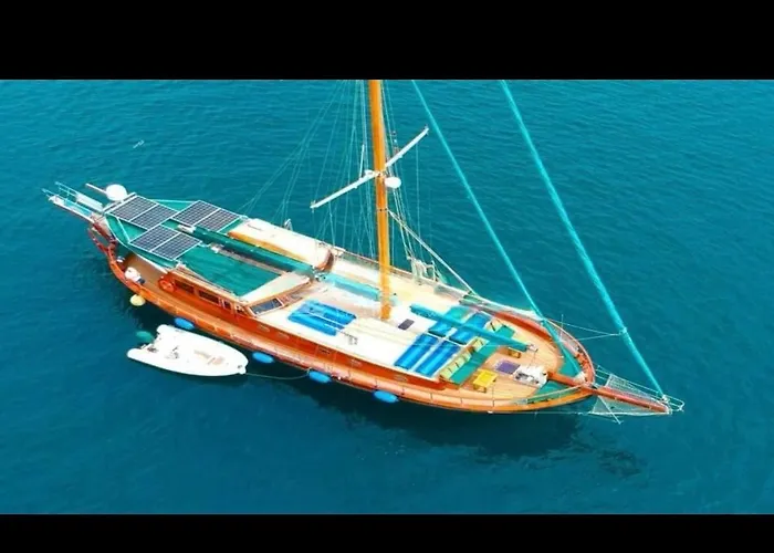 Markus,mandalina,teknesi Ботель