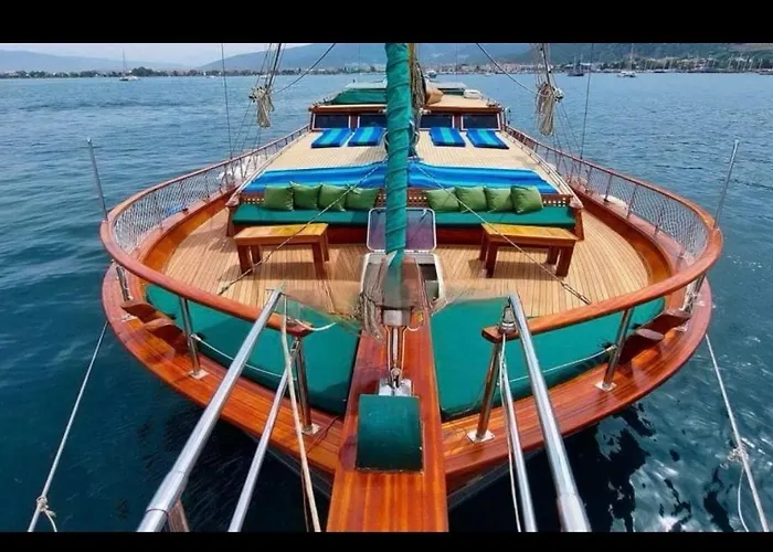 Markus,mandalina,teknesi Бодрум